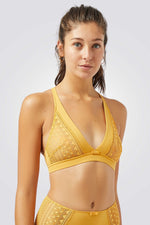 ברלט משולשים MOVE תחרה