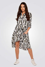 שמלת מידי זברה בצבע קרם - MASHBIR//365