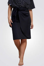 חצאית בגד ים מעטפת קשירה בצבע שחור