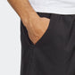 מכנסיים קצרים לגברים AEROREADY ESSENTIALS CHELSEA LINEAR  בצבע שחור ולבן - 4