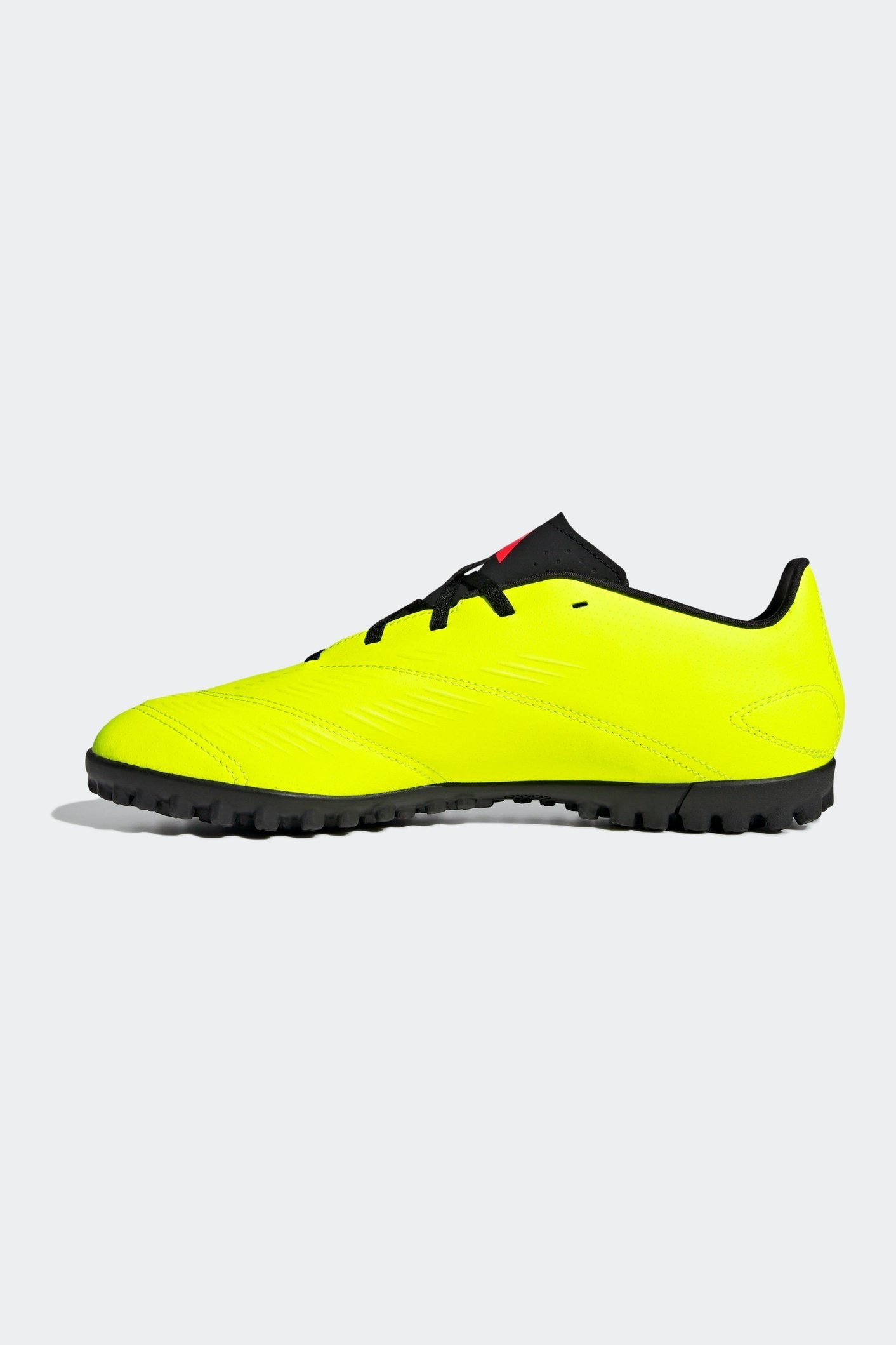 נעלי קטרגל לגברים PREDATOR CLUB TURF בצבע צהוב זוהר ושחור