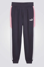 מכנסיים ארוכים מבית המותג PUMA, בעלות רצועת מותן אלסטית. מותאם לאימונים.