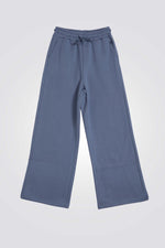 מכנסיים ארוכים מבית המותג FILA, בעלי מותן אלסטית. מעוצבים בסגנון קלאסי יתאימו לכל לוק שתבחרו לחורף.