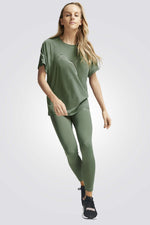 טייץ לנשים EVOSTRIPE High Waist בצבע ירוק