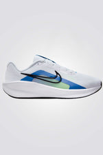 נעלי ספורט לגברים Downshifter 13 WIDE בצבע לבן כחול ושחור