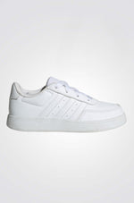 נעליים מבית המותג ADIDAS בעלות סולייה פנימית שהופכת כל צעד לרך במיוחד, שרוכים ורצועה עליונה אלסטים להתאמה מושלמת