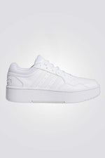 נעליים מבית המותג ADIDAS,בעלות מדרס פנימי ששומר על הרגל והופך כל צעד לרך ונוח במיוחד. סולייה חיצונית שמספקת אחיזה מלאה בקרקע.