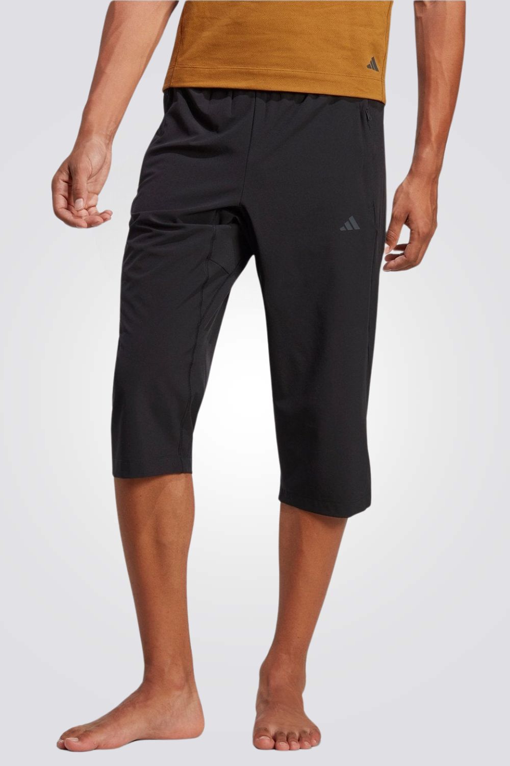 ADIDAS - מכנסי יוגה לגברים 3/4 בצבע שחור - MASHBIR//365