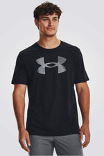 חולצה מבית המותג UNDER ARMOUR , עשויה מבד מנדף זיעה ששומר על הגוף שלך מאורר לאורך כל האימון.