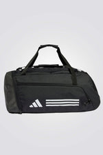 תיק מבית המותג ADIDAS, בעל תא איחסון רחב שמאפשר שמירה על החפצים שלך בדרך הנוחה ביותר. כיסי רוכסן קדמיים בסגירת רוכסן לאבטחה של הפריטים הקטנים והחשובים יותר. תחתית עמידה לשמירה על תקינות לאורך זמן. רצועת כתף מתכוננת להתאמה נוחה. מוצר זה מיוצר עם לפחות 50% חומרים ממוחזרים. על ידי שימוש חוזר בחומרים שכבר נוצרו, אנו עוזרים להפחית את הפסולת ואת ההסתמכות שלנו על משאבים סופיים ולהפחית את טביעת הרגל של המוצרים שאנו מייצרים מידות: 30.5 ס"מ על 56.6 ס"מ על 26.5 ס"מ נפח: 51.5 L הרכב בד: 100% פוליאסטר ממוחזר