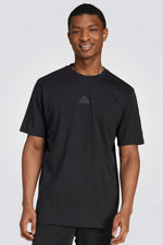 חולצה מבית המותג ADIDAS, עשויה מבד רך ונוח ומשלבת בין אופנתיות ורכות בלתי מתפשרת. Better Cotton מקורה במודל של שרשרת משמורת הנקרא איזון המונים. המשמעות היא שלא ניתן לעקוב פיזית אחר Better Cotton למוצרי קצה.