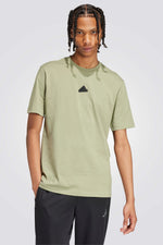 חולצה מבית המותג ADIDAS, עשויה מבד רך ונוח ומשלבת בין אופנתיות ורכות בלתי מתפשרת. Better Cotton מקורה במודל של שרשרת משמורת הנקרא איזון המונים. המשמעות היא שלא ניתן לעקוב פיזית אחר Better Cotton למוצרי קצה.