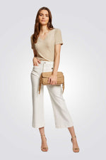 טישירט צווארון V בצבע זהב נצנצים