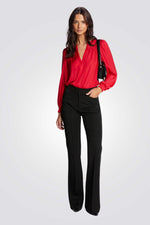 חולצה עם שרוולים ארוכים בצבע אדום