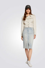 חצאית ג'ינס בצבע כחול בהיר