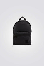 תיק גב בצבע שחור