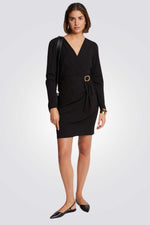 שמלה בגזרה קצרה לנשים