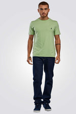 טישירט בצבע ירוק