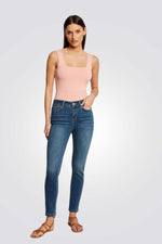 ג'ינס סקיני בצבע כחול כהה