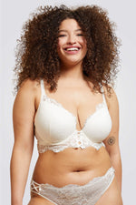 חזייה מרופדת למידות גדולות INK N*5 בצבע לבן