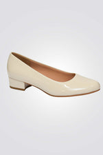 נעל עקב נוחות לנשים בצבע בז' מבריק