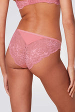 תחתוני תחרה Amourette Charm T Brazilian בצבע ורוד