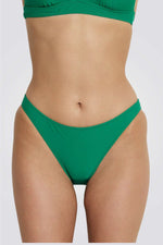 תחתוני בקיני בגזרה קלאסית