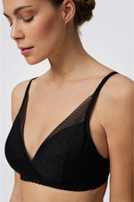 חזייה מרופדת בצבע שחור