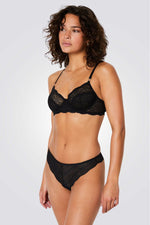 חזיית תחרה IDOLE בצבע שחור