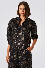 חולצת פיג'מה מכופתרת MAISSA בהדפס זהוב