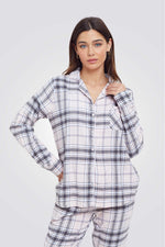 פיג'מת משבצות מכופתרת