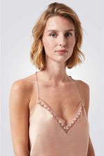 גופיית פיג'מה מבד סאטן MOVE בצבע אפרסק