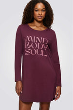 כותנת לילה ארוכה עם הדפסה