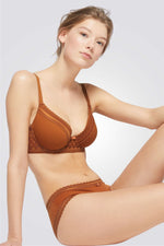 חזייה מרופדת MOVE N*4 בעיטורי תחרה