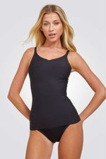 גופייה מחטבת בצבע שחור