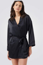 חלוק סאטן עם בטנת פליז NEW SIBERIAN שחור