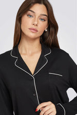 פיג'מה מכופתרת לנשים