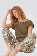 סט פיג'מת מעבר עם מכנס פרחוני ארוך