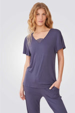 פיג'מת מעבר לנשים עם עיטור תחרה