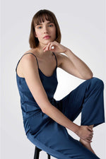 גופיית פיג'מה מסאטן GALAN בצבע כחול