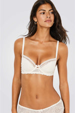 חזיית תחרה COQUILLAGE בצבע לבן