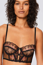 מחוך תחרה וטול CONQUETE N*9