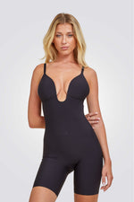 בגד גוף מחטב שחור עם מחשוף U ורגל