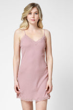 כותונת בשילוב תחרה ורוד עתיק - MASHBIR//365