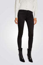 ג'ינס שחור בגזרת מותן שחור - MASHBIR//365