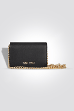 NINE WEST - ארנק עם שרשרת בצבע שחור - MASHBIR//365