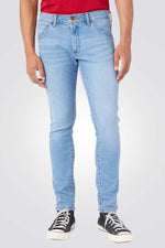 WRANGLER - ג'ינס BRYSON בצבע כחול בהיר - MASHBIR//365