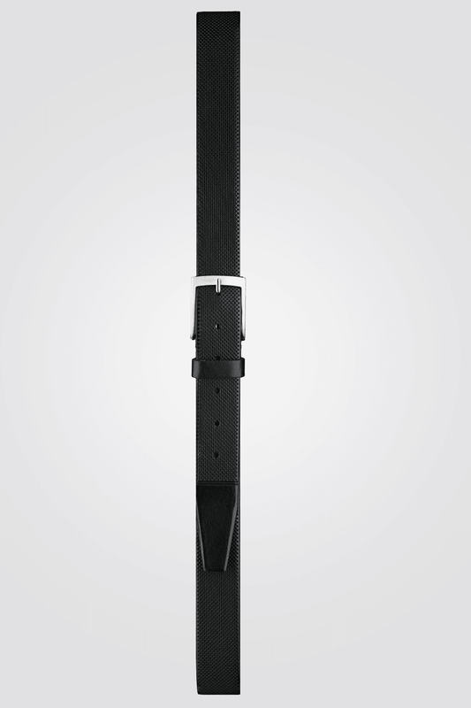 KENNETH COLE - חגורת עור שחורה עם אבזם מרובע - MASHBIR//365