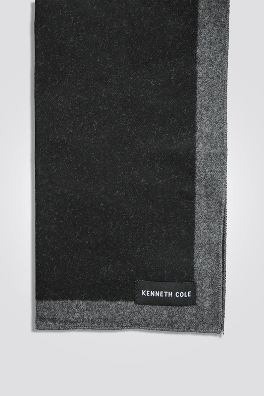 KENNETH COLE - צעיף לגבר בצבע אפור ושחור - MASHBIR//365