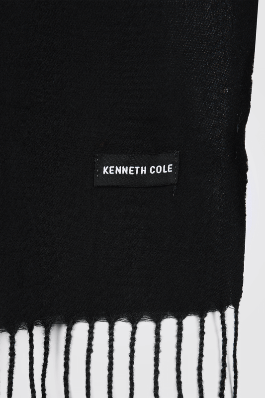 KENNETH COLE - צעיף עם פרנזים בצבע שחור - MASHBIR//365